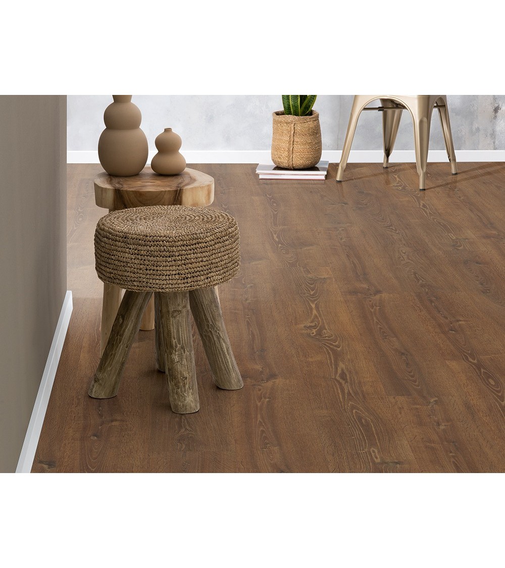EPL117 Chêne Bayford tabac - 2050x246mm - 2,521m²